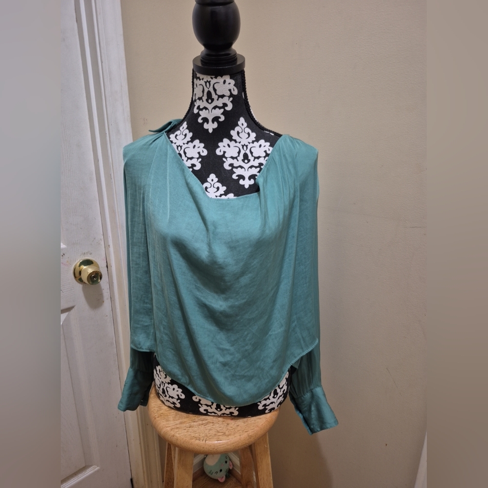 Free People Green Boxy Long Slevee
